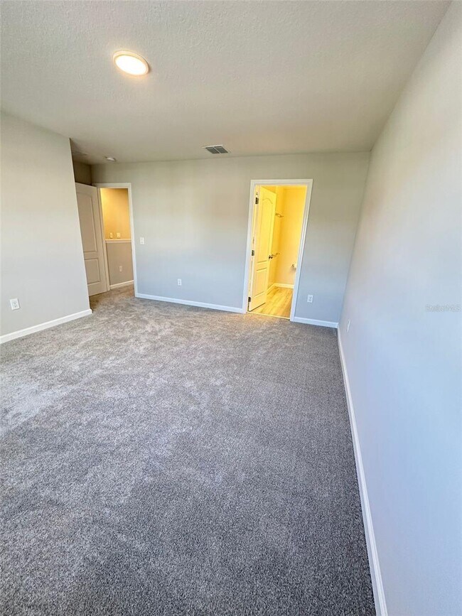 Building Photo - 4998 Rain Shadow Dr