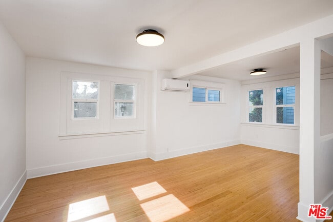 Building Photo - 126 Franklin Ct