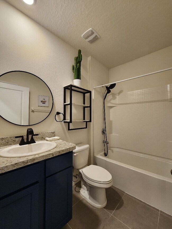 Building Photo - Gorgeous 2020 Construction, LIKE NEW!!! 3-Bedroom, 2-Bathroom