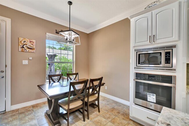 Building Photo - 1119 Sopris Dr