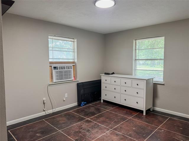 Building Photo - 743 Oak Leaf Trail