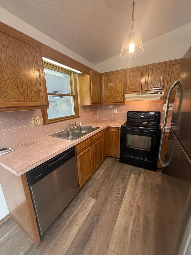 Building Photo - 5436 S Stoneborough Ct