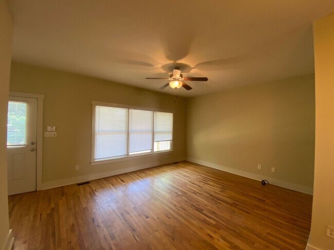 Building Photo - PRE-LEASING FOR AUGUST 2026!