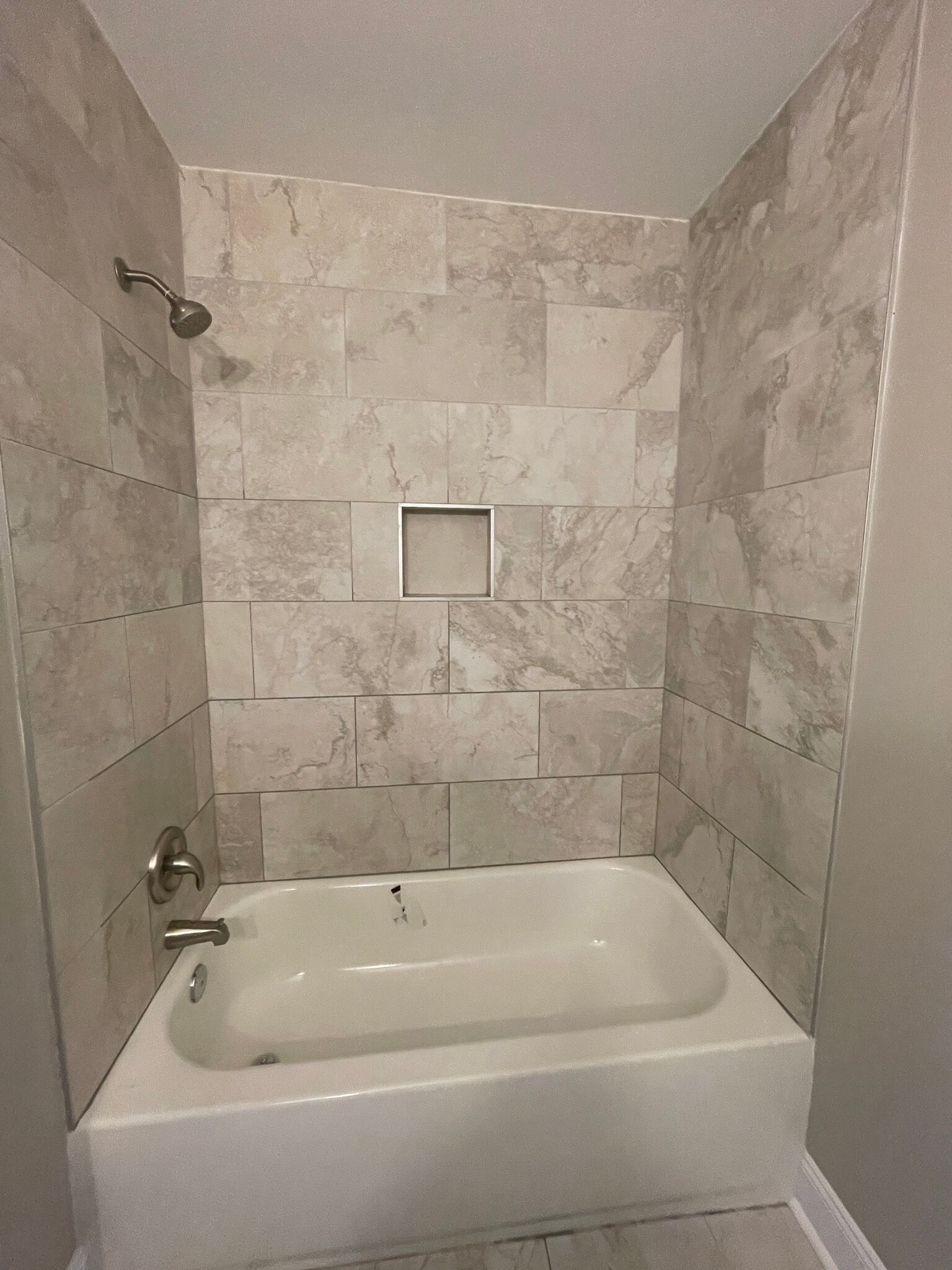 Building Photo - 124 W 4th Ave