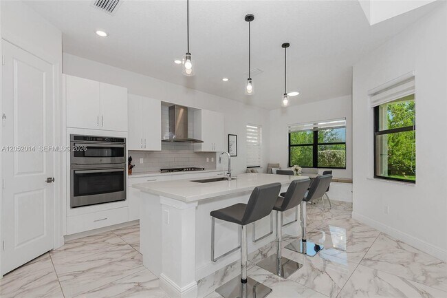 Building Photo - 12835 Bayside Ct
