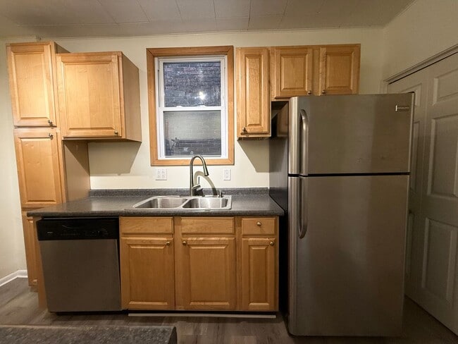 Primary Photo - Updated 3BR 1 bath house with off street p...
