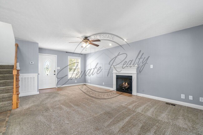 Building Photo - Charming 3-Bedroom Home with Bonus Room, F...