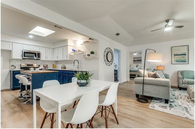 Building Photo - 1401 Landmark Ct