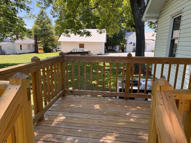 Building Photo - 3 Bed, 1 Bath Newly Renovated Home in Asheboro!