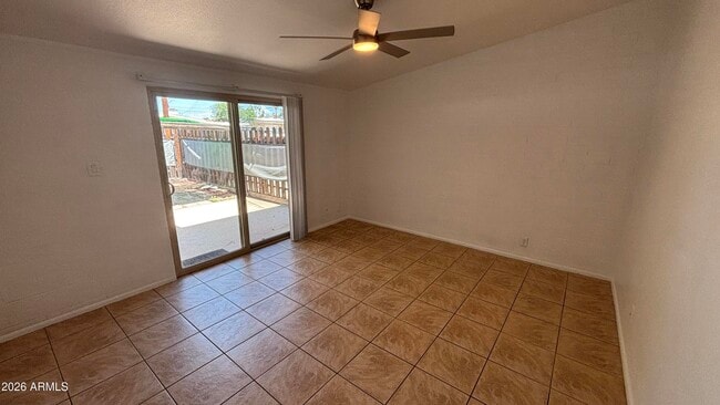Building Photo - 10370 W Oakmont Dr