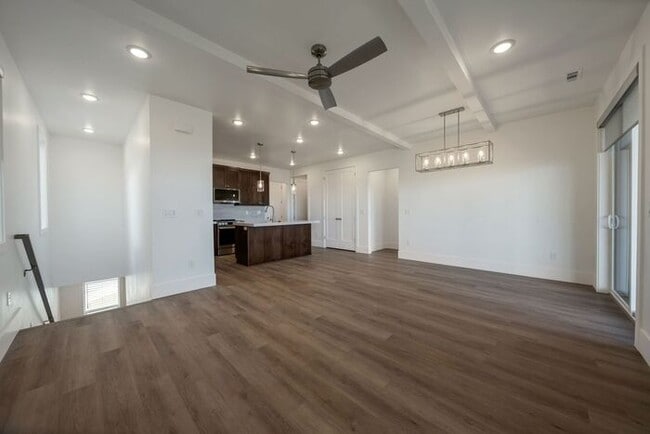 Building Photo - SPECTACULAR VIEWS, MIL APT, BRAND NEW MOUN...