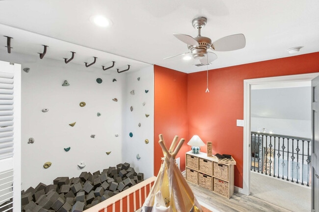 Building Photo - 12511 Chapel Bell St