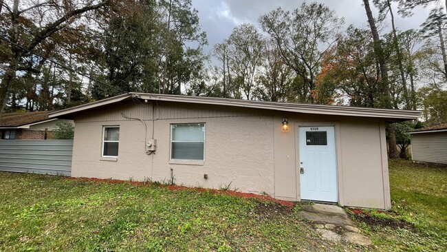 Building Photo - 6328 Delacy Rd
