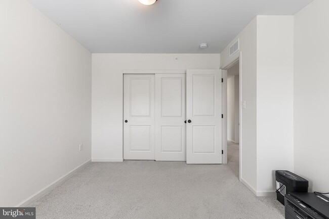Building Photo - 315 Hayward Ct