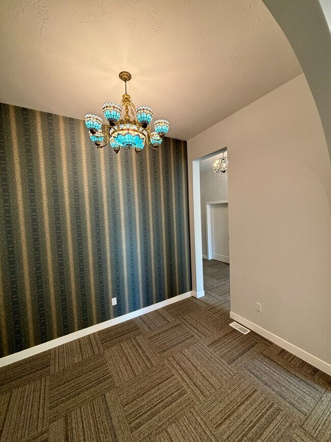 Building Photo - Monona Flats: Old Charm Meets New