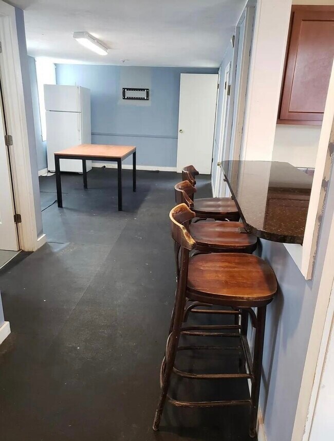 Building Photo - 250 Washington St