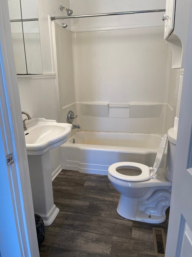 Bathroom - 2203 2nd St NE