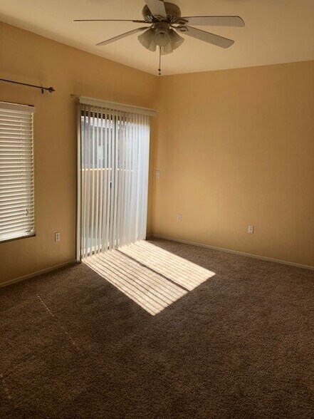 MASTER - 2150 W Alameda Rd