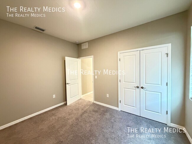 Building Photo - 8053 Penrose Pl