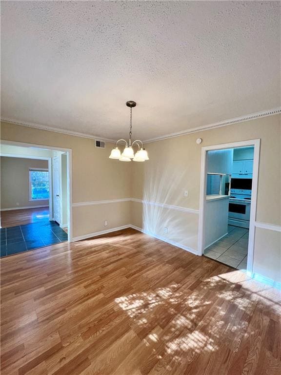 Building Photo - 3888 York Pl