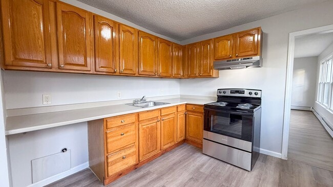 Building Photo - Gorgeous single-family Home