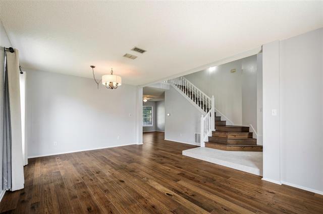 Building Photo - 2221 Bennington Ave