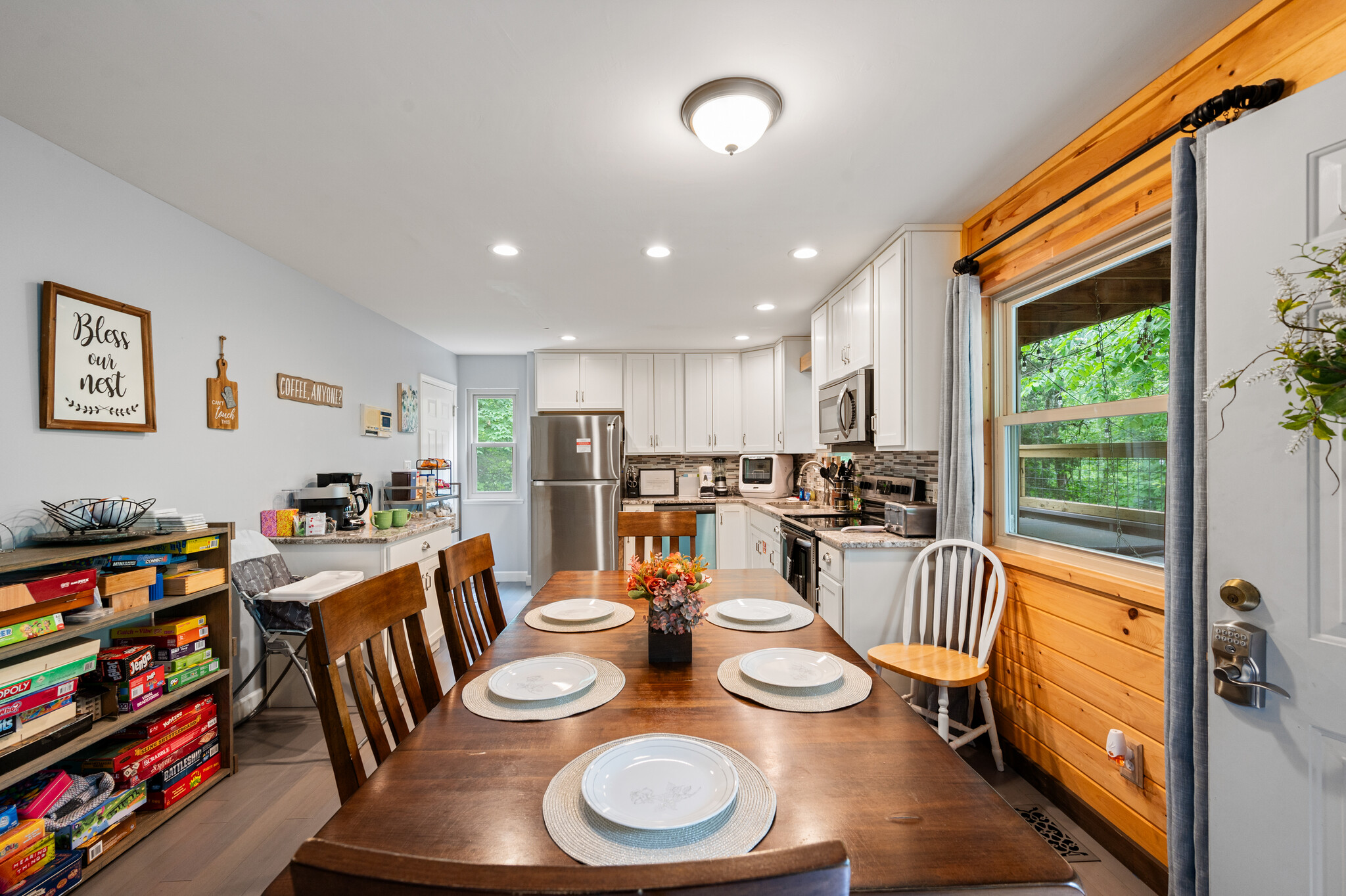 Building Photo - 930 Hideaway Hills Cir