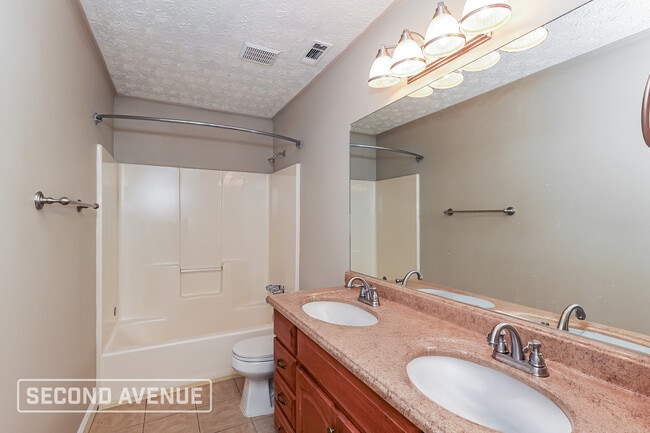 Building Photo - 269 Yorkshire Pl