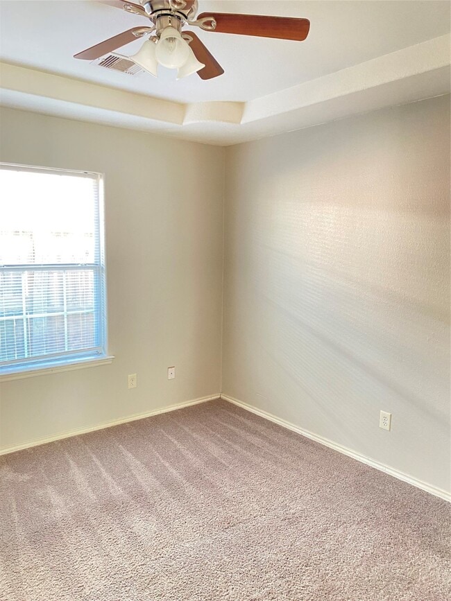 Building Photo - 6226 Cottage Pines Dr