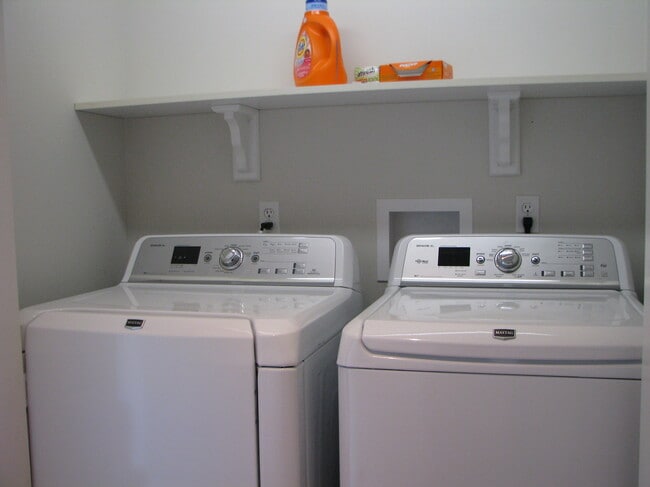 Building Photo - 17 Nawthorne Rd