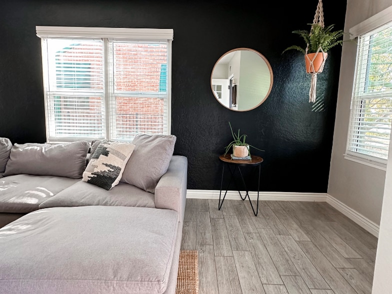 Building Photo - 217 N Morris