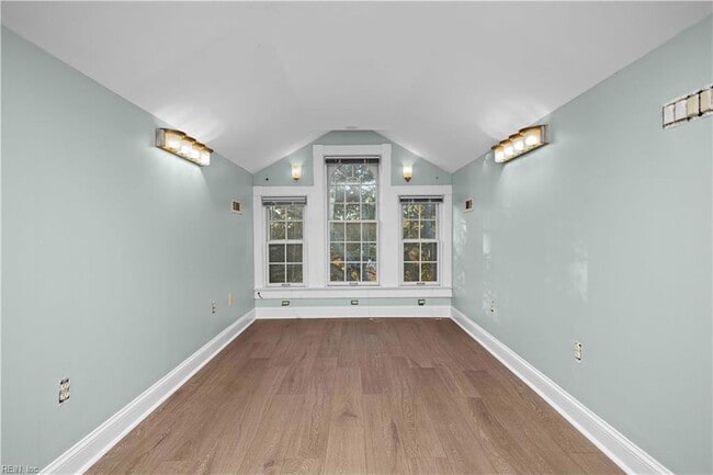 Building Photo - 4600 Colonial Ave