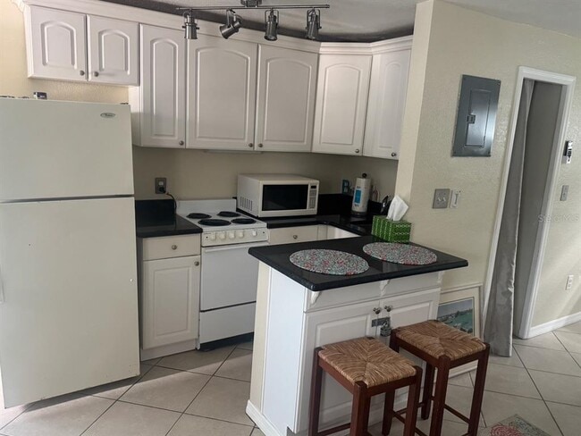 Building Photo - 14715 Gulf Blvd