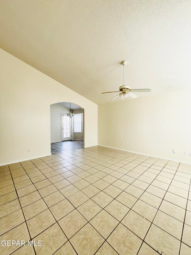 Building Photo - 12369 Tierra Apache Rd