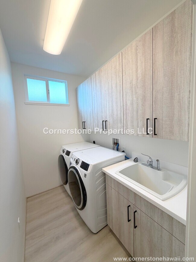 Building Photo - 91-1517-1517 Hoikau St