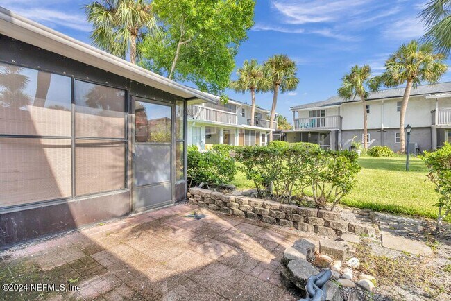 Building Photo - 695-A1A Jimmy Buffett Mem Hwy