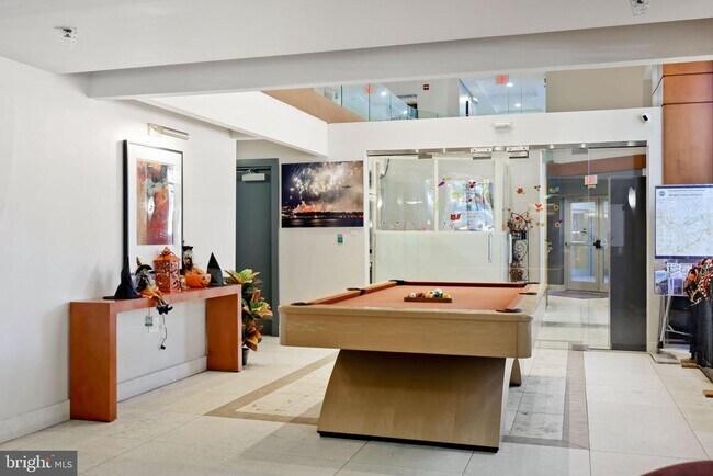 Building Photo - 2200 N Westmoreland St