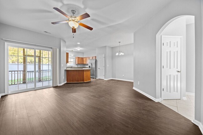 Building Photo - Welcome to Carolina Forest!