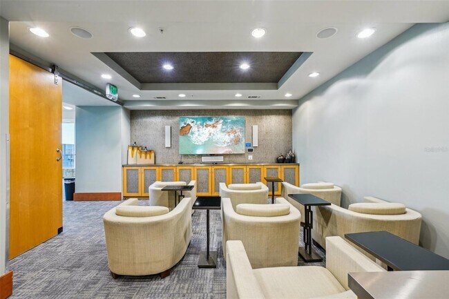 Building Photo - 777 N Ashley Dr