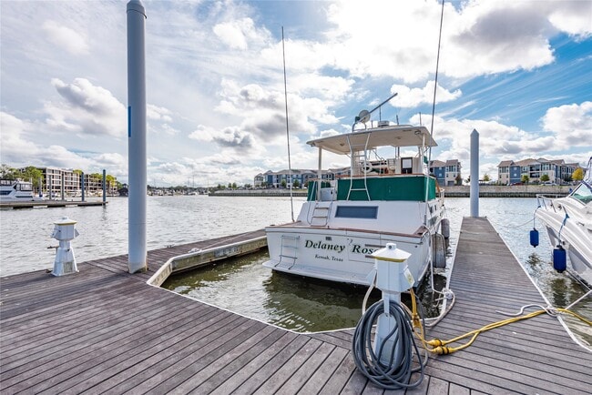 Building Photo - 2037 Enterprise Ave