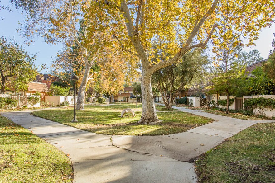 Building Photo - 22133 James Alan Cir