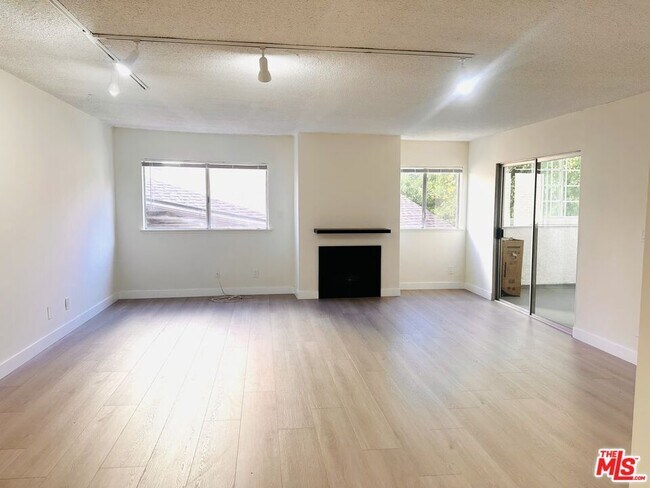 Building Photo - 601 Coeur D Alene Ave