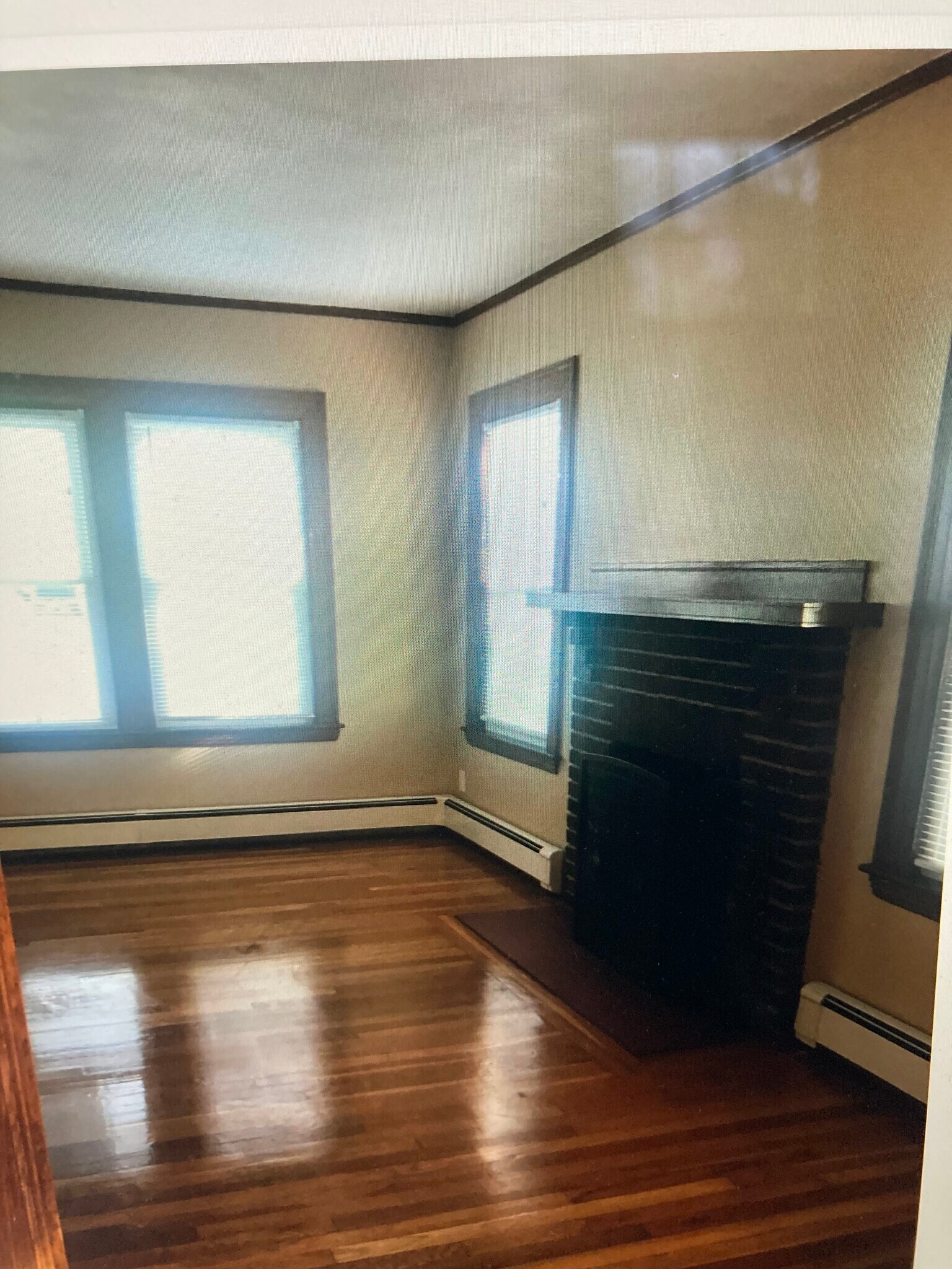 Building Photo - 336 Lagrange