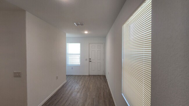Building Photo - VIDA SUBDIVISION / San Antonio A&M steps away- spacious 4-bedroom, 2-bathroom house