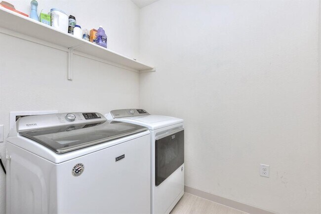 Building Photo - 13709 Bavarian Forest Dr