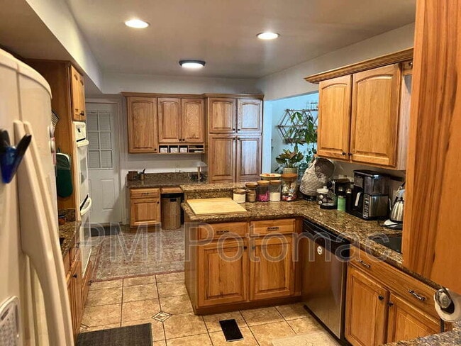 Building Photo - 12618 Kavanaugh Ln