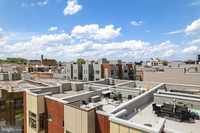 Building Photo - 1535 Fairmount Ave