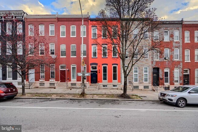 Building Photo - 1715 N Broadway