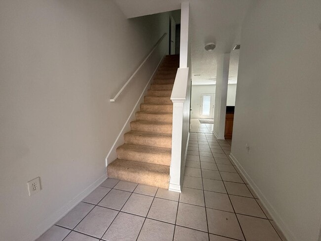 Building Photo - 2190 Monument Rd