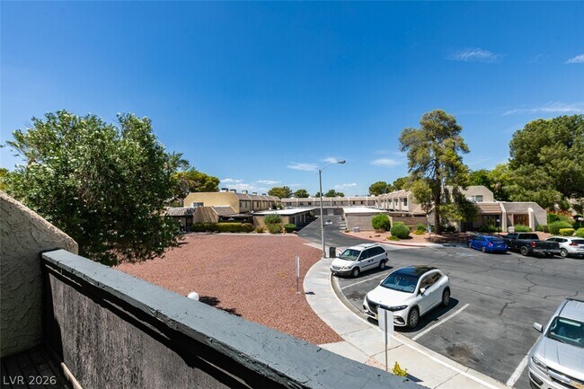 Building Photo - 3318 China Dr